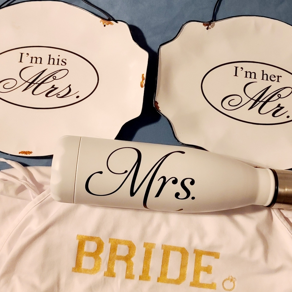 Bride and Groom Bundle.Bride Tank size LG wall plagues and drink container